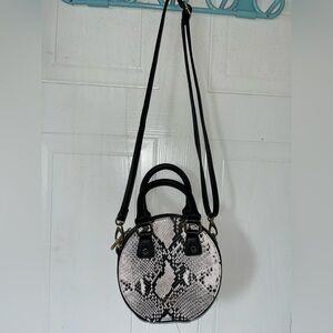 Dune Circle Crossbody bag
